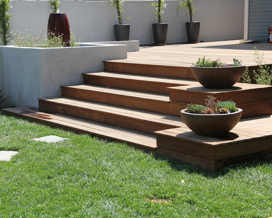 Drought tolerant plants and wood deck